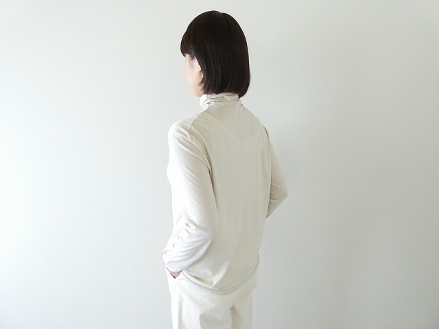 evam eva(エヴァムエヴァ) cut&sew turtleneckの商品画像4