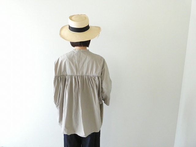 Veritecoeur(ヴェリテクール) コットンギャザーブラウスの商品画像11