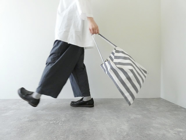Veritecoeur(ヴェリテクール) TOTE BAG Mの商品画像1