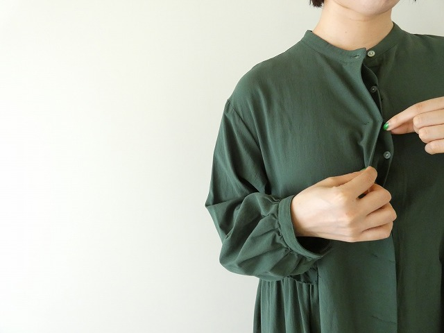 OUVERT(ウーヴェル) 強撚ガスボイルビエラフリルダーツワンピースの商品画像3