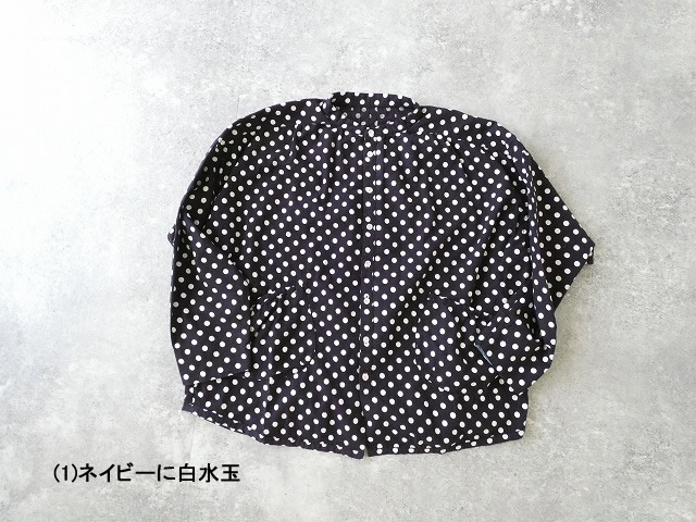 快晴堂(かいせいどう) グレーとネイビーの抜染水玉 スタンド背タックシャツの商品画像11