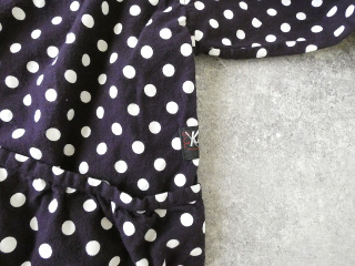 快晴堂(かいせいどう) グレーとネイビーの抜染水玉 スタンド背タックシャツの商品画像27