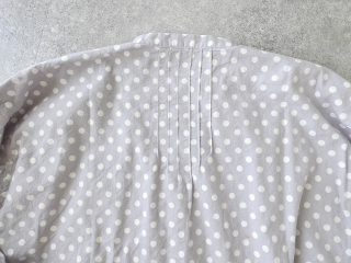 快晴堂(かいせいどう) グレーとネイビーの抜染水玉 スタンド背タックシャツの商品画像41