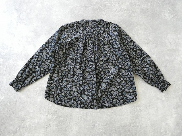 sosotto(ソソット) リバティコーデュロイバンドカラー袖シャーリングブラウスの商品画像12