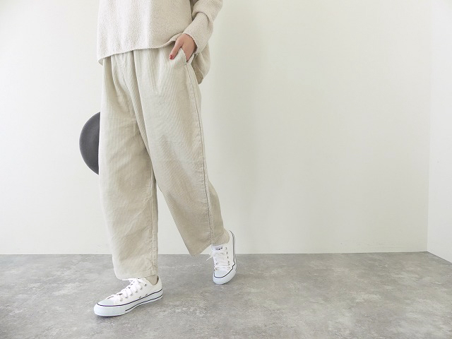 NARU 8wコーデュロイエッグパンツの商品画像1