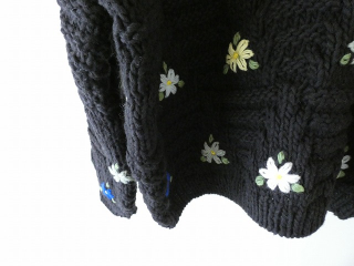 ichiAntiquite's(イチアンティークス) 花刺繍ペルーハンドニットプルオーバーの商品画像22