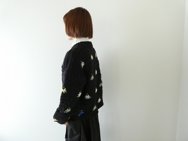 ichiAntiquite's(イチアンティークス) 花刺繍ペルーハンドニットプルオーバーの商品画像8