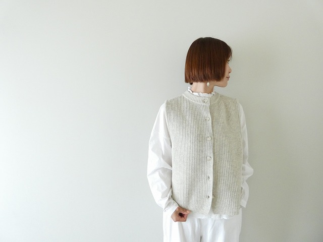 tumugu(ツムグ) ハンド刺繍ラムナイロン2WAYベストの商品画像10