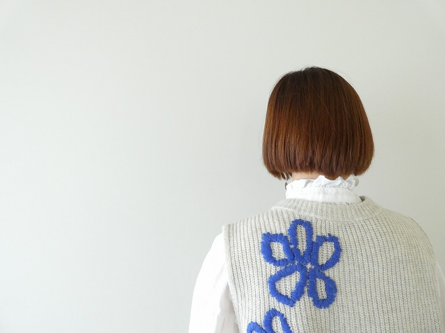 tumugu(ツムグ) ハンド刺繍ラムナイロン2WAYベストの商品画像13