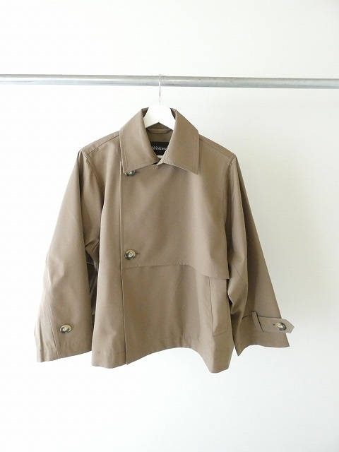 Veritecoeur(ヴェリテクール) ショートトレンチコートの商品画像3