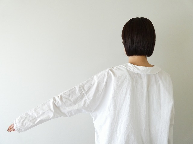 カオス　バンバンブラウス　ホワイト spv71407-70_raku_01.jpg