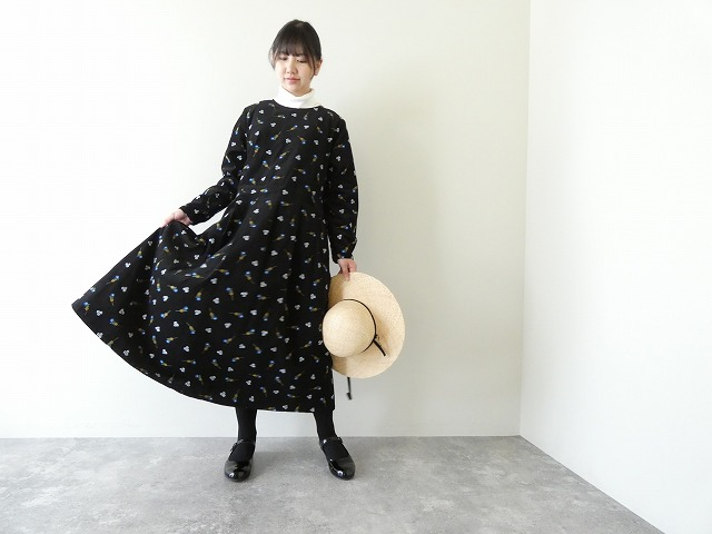 bulle de savon(ビュルデサボン) シュウメイギク刺繍ワンピースの商品画像10