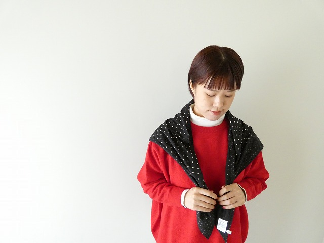 SOIL(ソイル) ポプリンドットプリントトライアングルストールの商品画像1