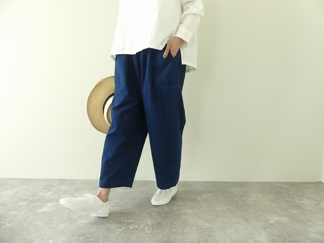 homspun(ホームスパン) 10オンスデニムギャザーパンツ ブリーチブルーの商品画像4
