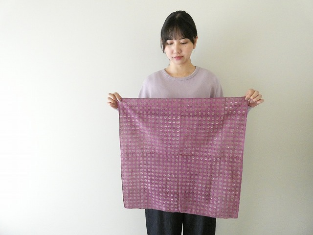 shs シックな色合い 大人のドット柄ハンカチの商品画像2