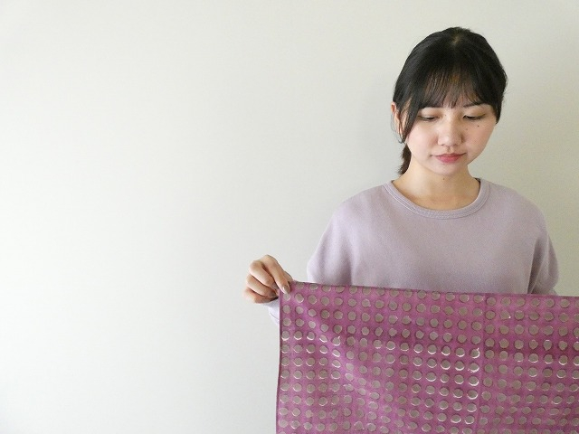 shs シックな色合い 大人のドット柄ハンカチの商品画像4