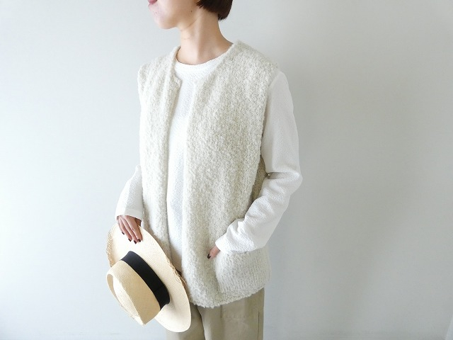 evam eva(エヴァムエヴァ) alpaca wool vestの商品画像1