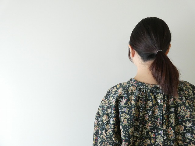 sosotto(ソソット) リバティコーデュロイ2WAYスタンドブラウスの商品画像4