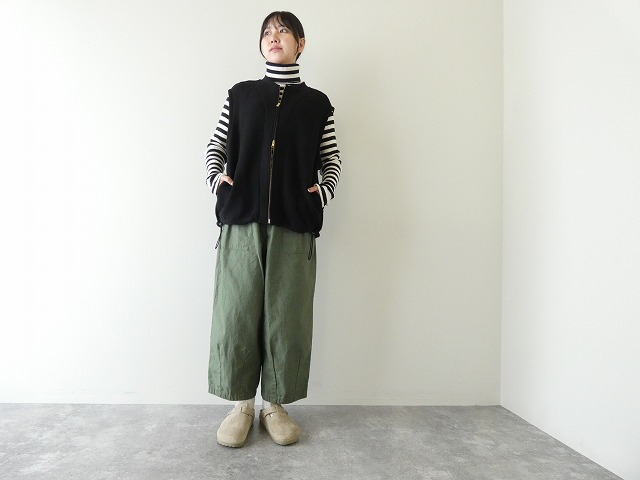 BLUE LAKE MARKET(ブルーレイクマーケット) リヨセルコットン裏毛ジップアップドロストヘムベストの商品画像2