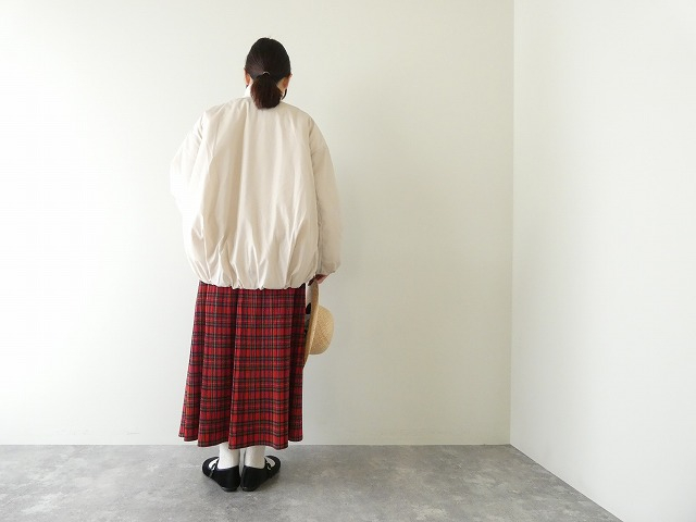 mao made(マオメイド) ノーカラーバルーンシルエットのブルゾンの商品画像11