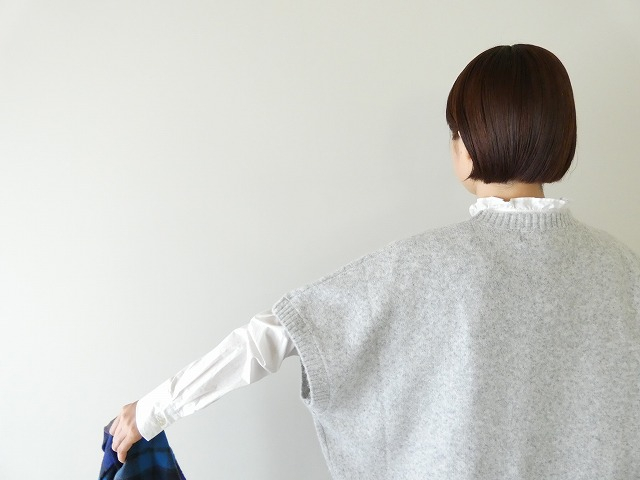 MidiUmi(ミディウミ) クルーネックコクーンベストの商品画像4