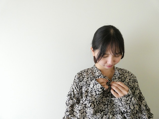 R&D.M(オールドマンズテーラー) WILD BERRY STAND COLLAR LONG SHIRTの商品画像4