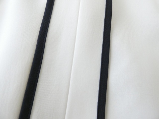 DONEEYU(ドニーユ) ストレッチツイルバイカラーブラウスの商品画像24