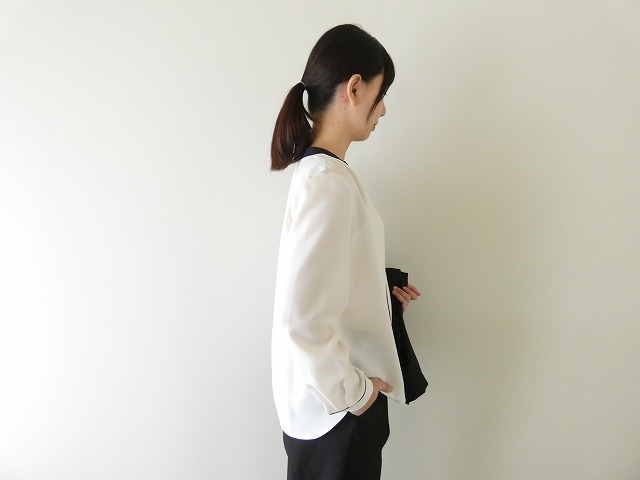 DONEEYU(ドニーユ) ストレッチツイルバイカラーブラウスの商品画像6