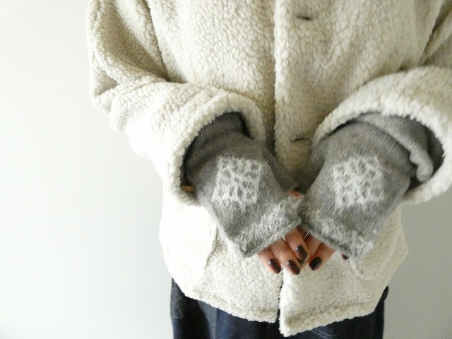 KAPITAL(キャピタル) 10GウールGIZAGIZAアームウォーマーの商品画像3