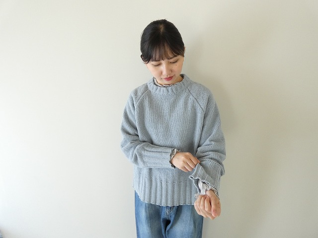 mao made(マオメイド) ざっくりローゲージクルーネックプルオーバーの商品画像1