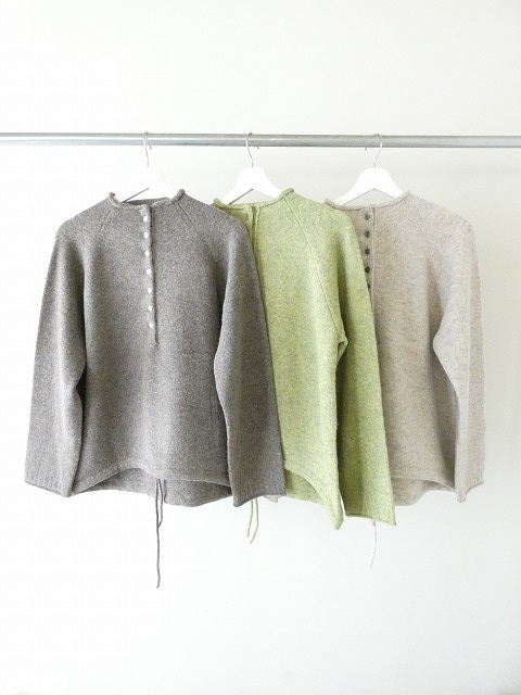 mao made(マオメイド) もちもちふんわりヤクフィール モックネックヘンリーネックプルオーバーの商品画像3