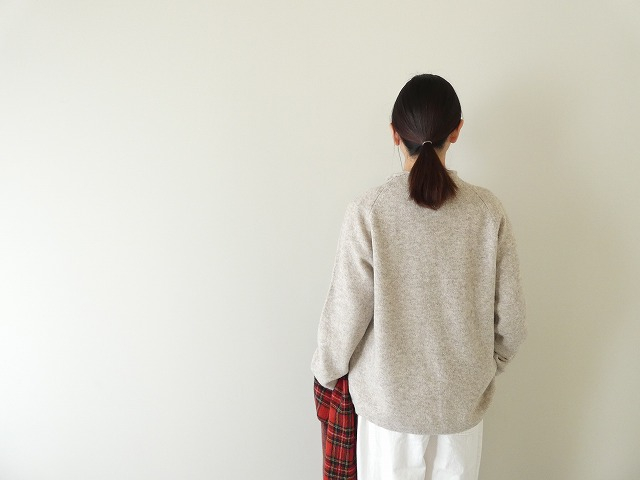 mao made(マオメイド) もちもちふんわりヤクフィール モックネックヘンリーネックプルオーバーの商品画像4