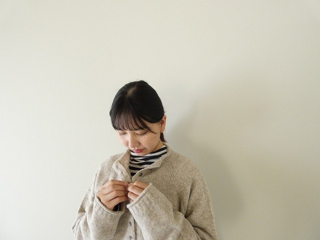 mao made(マオメイド) もちもちふんわりヤクフィール モックネックヘンリーネックプルオーバーの商品画像7