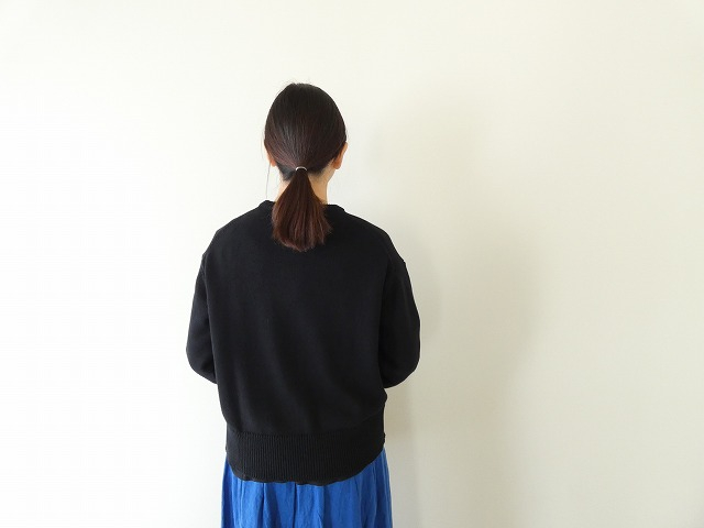 mao made(マオメイド) ちょい分厚め やわらかコットン　ざっくりお花刺繍プルオーバーの商品画像2