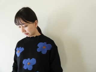 mao made(マオメイド) ちょい分厚め やわらかコットン　ざっくりお花刺繍プルオーバーの商品画像21