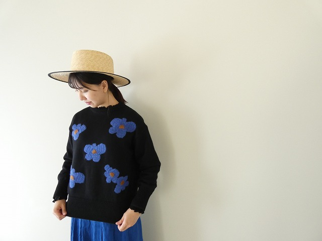 mao made(マオメイド) ちょい分厚め やわらかコットン　ざっくりお花刺繍プルオーバーの商品画像5