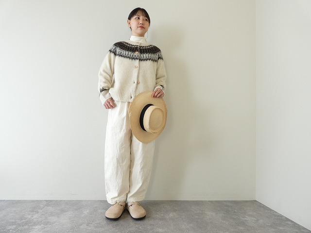 mao made(マオメイド) もふもふブラッシュヤーン クルーネック求心ジャガードカーディガンの商品画像2