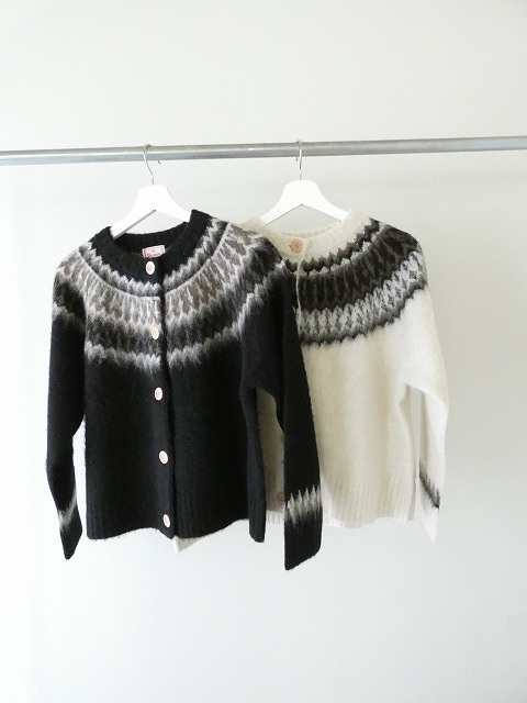 mao made(マオメイド) もふもふブラッシュヤーン クルーネック求心ジャガードカーディガンの商品画像3