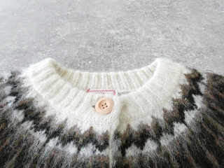 mao made(マオメイド) もふもふブラッシュヤーン クルーネック求心ジャガードカーディガンの商品画像30