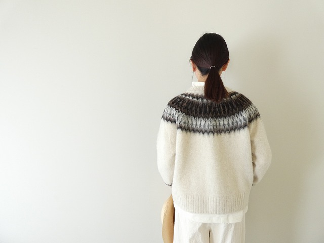 mao made(マオメイド) もふもふブラッシュヤーン クルーネック求心ジャガードカーディガンの商品画像5