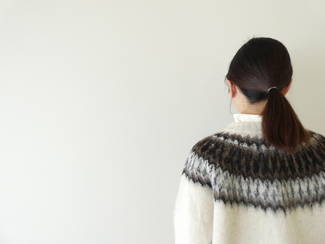 mao made(マオメイド) もふもふブラッシュヤーン クルーネック求心ジャガードカーディガンの商品画像8