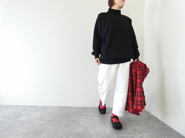 sabbatum(サバタム) サイドパネルリブタートルプルオーバーの商品画像1