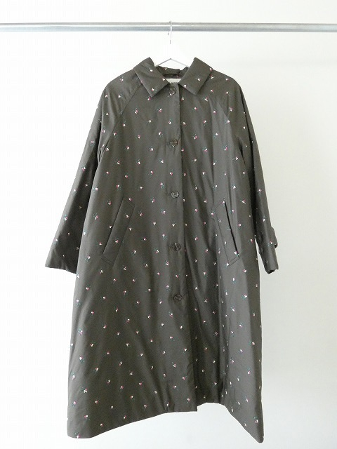 CHILD WOMAN(チャイルドウーマン) EVOダウン 小花刺繍ステンコートの商品画像10