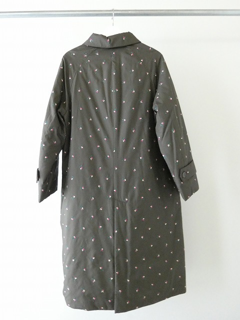 CHILD WOMAN(チャイルドウーマン) EVOダウン 小花刺繍ステンコートの商品画像12