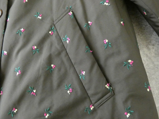 CHILD WOMAN(チャイルドウーマン) EVOダウン 小花刺繍ステンコートの商品画像28