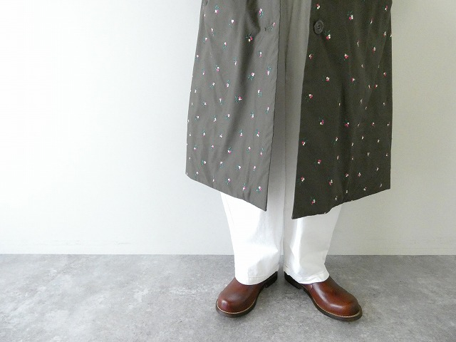 CHILD WOMAN(チャイルドウーマン) EVOダウン 小花刺繍ステンコートの商品画像4