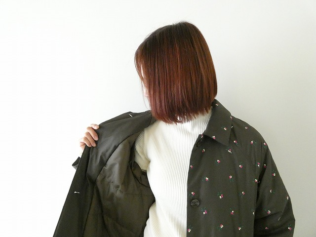 CHILD WOMAN(チャイルドウーマン) EVOダウン 小花刺繍ステンコートの商品画像5