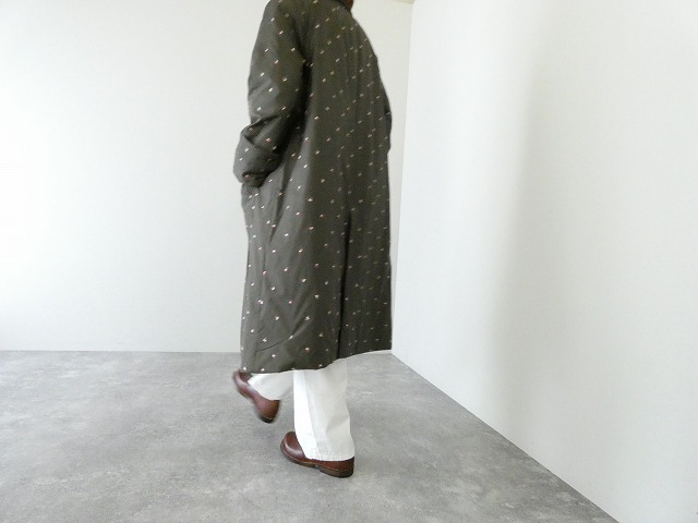 CHILD WOMAN(チャイルドウーマン) EVOダウン 小花刺繍ステンコートの商品画像7