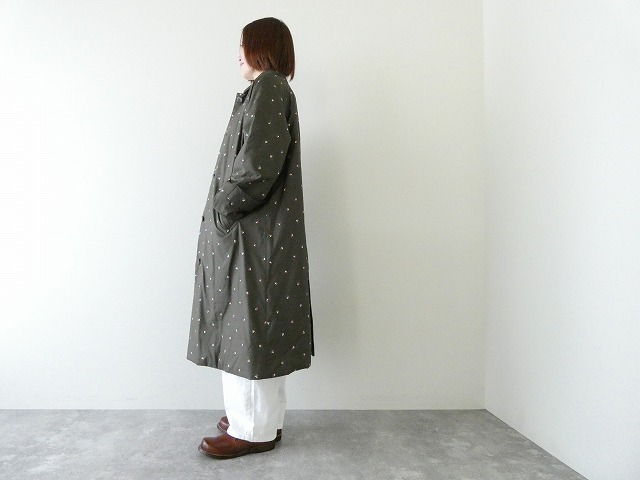 CHILD WOMAN(チャイルドウーマン) EVOダウン 小花刺繍ステンコートの商品画像8