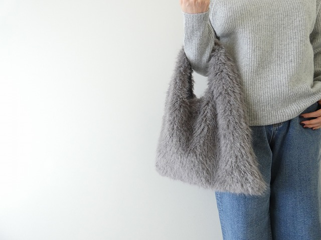 shs 軽さが魅力 シャギーファーのボリュームバッグの商品画像2